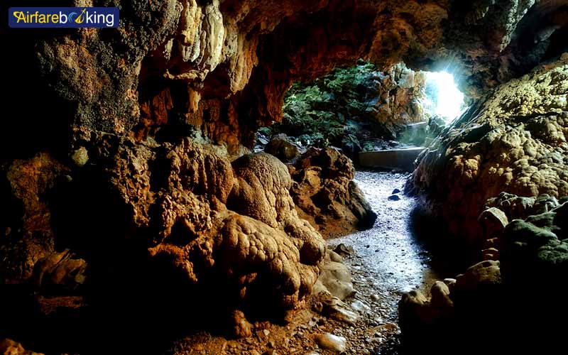 Krem Puri Caves, Meghalaya